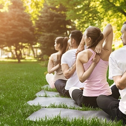 Weinyoga: Entspannung und Genuss in den Weinbergen Heilbronns
