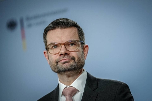 Kennzeichnungspflicht für KI-Bilder gefordert