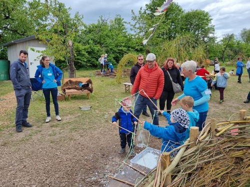 Naturkindergarten Hoffnungsland feiert erstes Blütenfest in Heilbronn