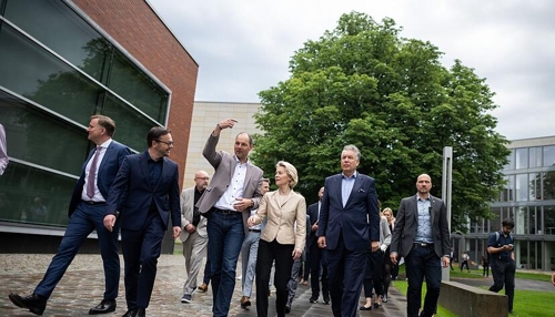 Von der Leyen betont die Bedeutung der Digitalisierung und KI