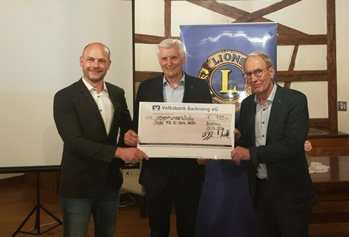 Unterstützung: Lions Club Backnang unterstützt „kleine Helden“