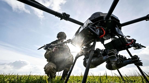 Autonome Waffen im Ukraine-Krieg: KI-gesteuerte Drohnen und ihre Gefahren