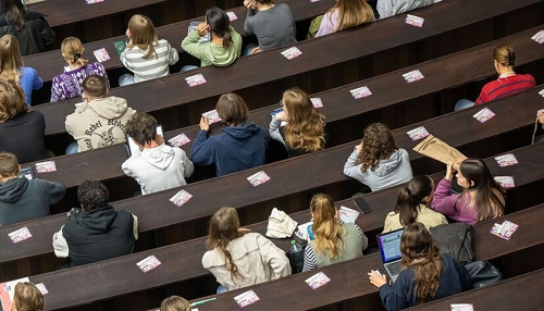 1.000 Euro: Für wen es die neue Studienstarthilfe gibt