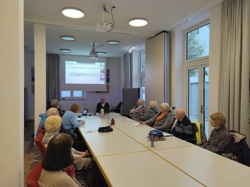 Vortrag im Seniorenbüro: Betrugsmaschen analog und digital
