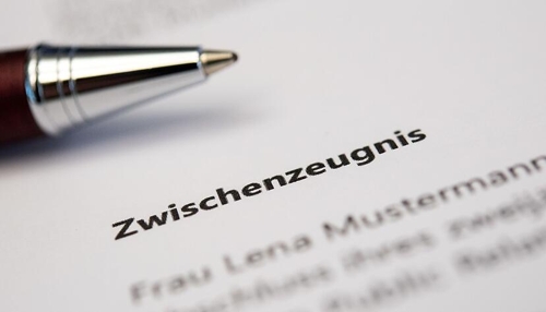 Flaute im Betrieb: Jetzt Zwischenzeugnis anfordern?