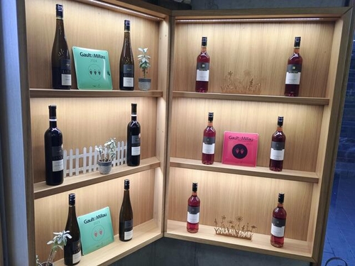 Adventfeier VdK Weinsberg: Weinprobe in der Weingärtnergenossenschaft