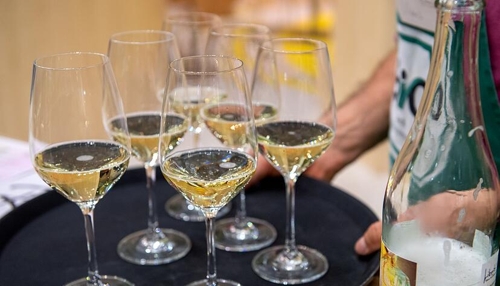 Mehr als nur Traubensaft: So entsteht alkoholfreier Wein