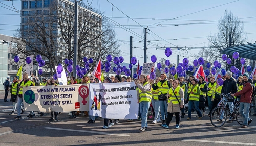 Warnstreik in Heilbronn: Niedrige Entlohnung in Erziehung und Bildung