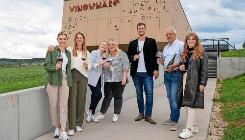 Deutsche Weinkönigin lobt Württemberg als innovativ im Weinbau