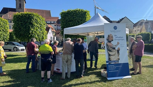 Wein im Park eröffnet in Lauffen