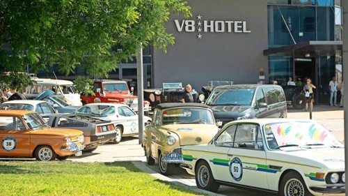 Vino Miglia: Eine Reise durch die Zeit mit Wein und Oldtimern