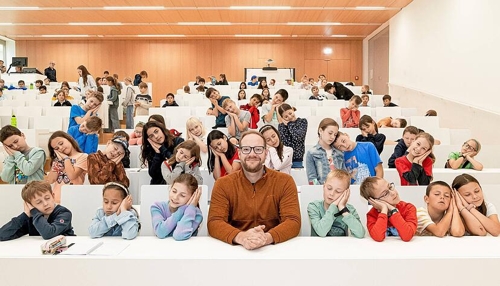 Gehirnforscher bei der Heilbronner Kinder-Uni: Ohne Schlaf geht’s nicht
