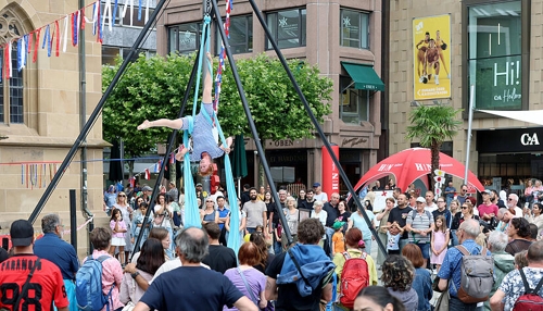 Straßenkunstfestival in Heilbronn: Kunst trifft auf Wein