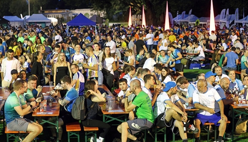 Wein und Sekt auf der After-Run-Party in Heilbronn