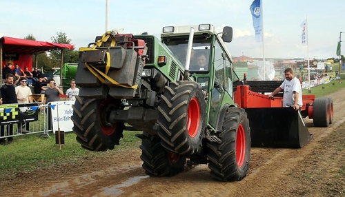 Spektakulärer Trecker-Treck in Sontheim